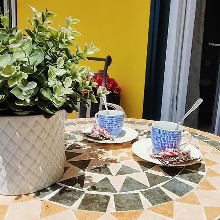 Mavi فندق مبيت وإفطار *